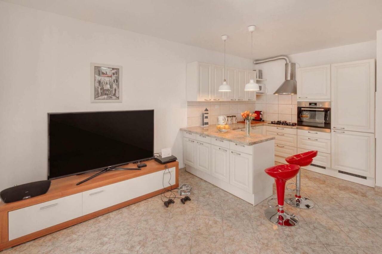 Apartment Sveti Ivan Sutivan Eksteriør bilde