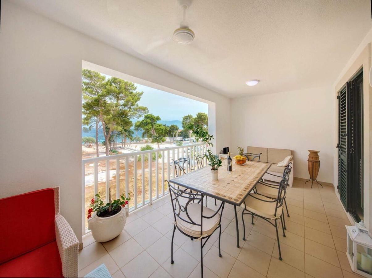 Apartment Sveti Ivan Sutivan Eksteriør bilde