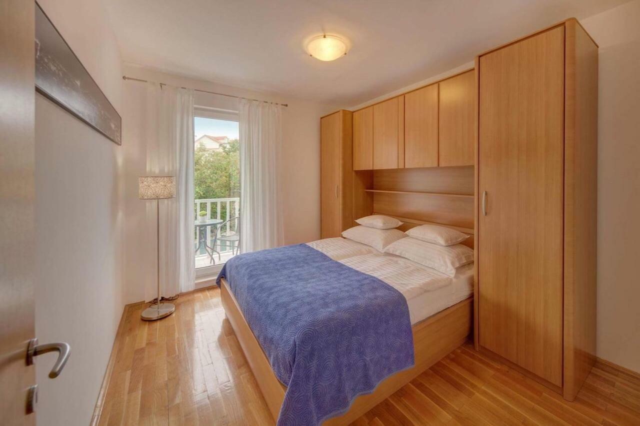 Apartment Sveti Ivan Sutivan Eksteriør bilde