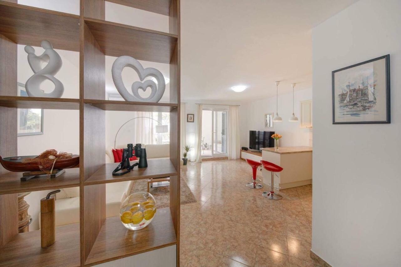 Apartment Sveti Ivan Sutivan Eksteriør bilde