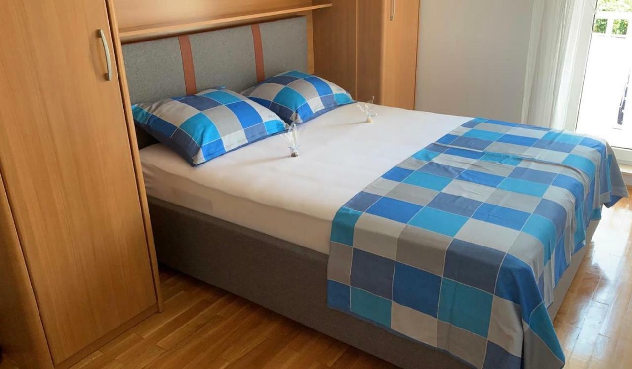 Apartment Sveti Ivan Sutivan Eksteriør bilde